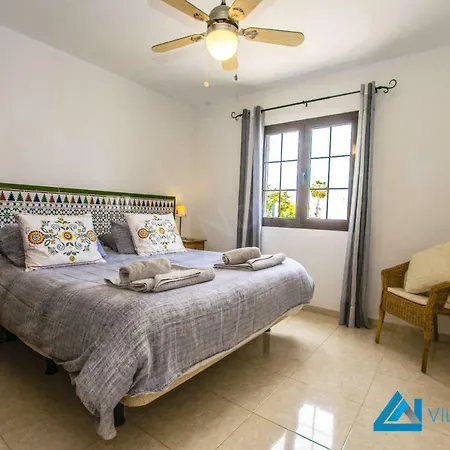 Lima - Lh112 By Villas Now Ltd Villa